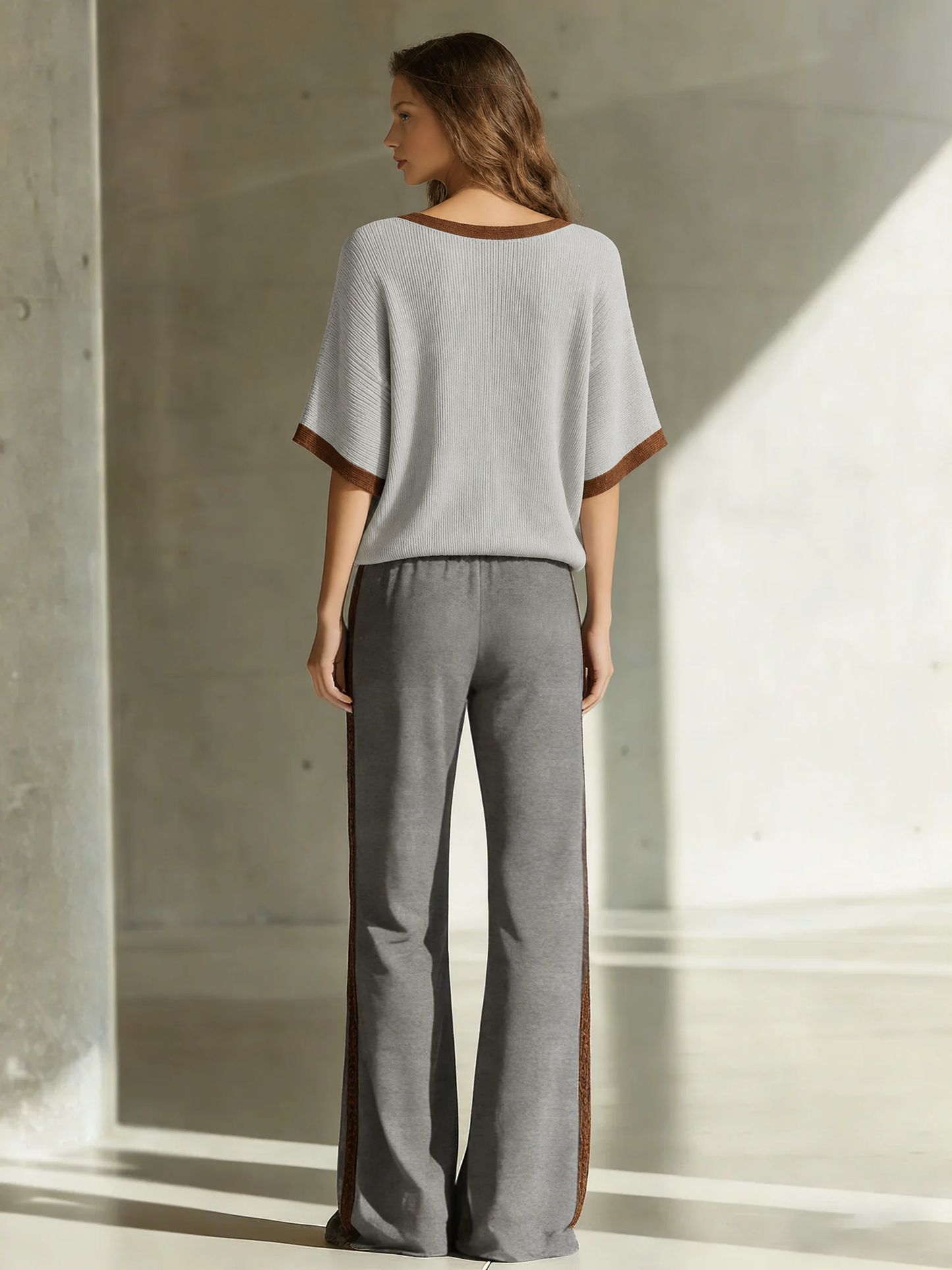 Women's Fashionable Casual Grey Color-block V-neck Short-sleeved Top And Trousers Set